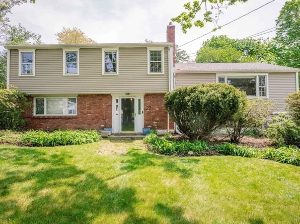 22 Puritan Rd, Wenham, MA 01984