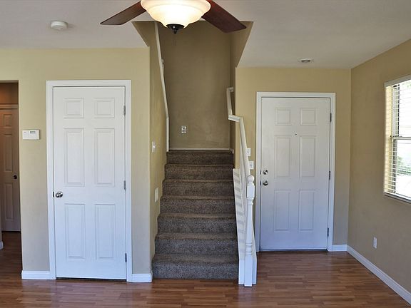 4th image of 7220 Rosebriar Ct