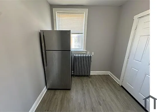 7114 S East End Ave — Photo 1