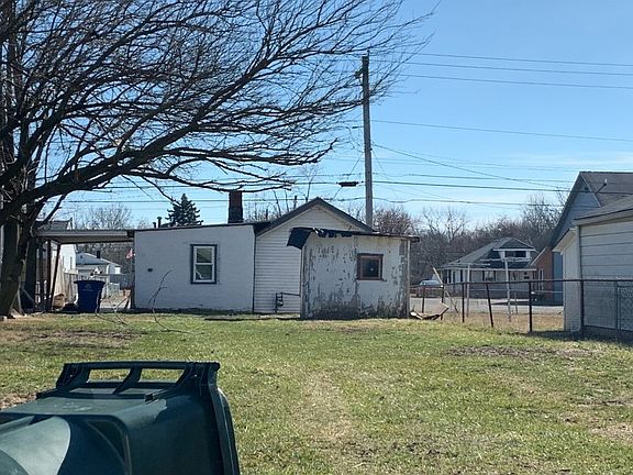 3rd image of 135 Benfield Ave