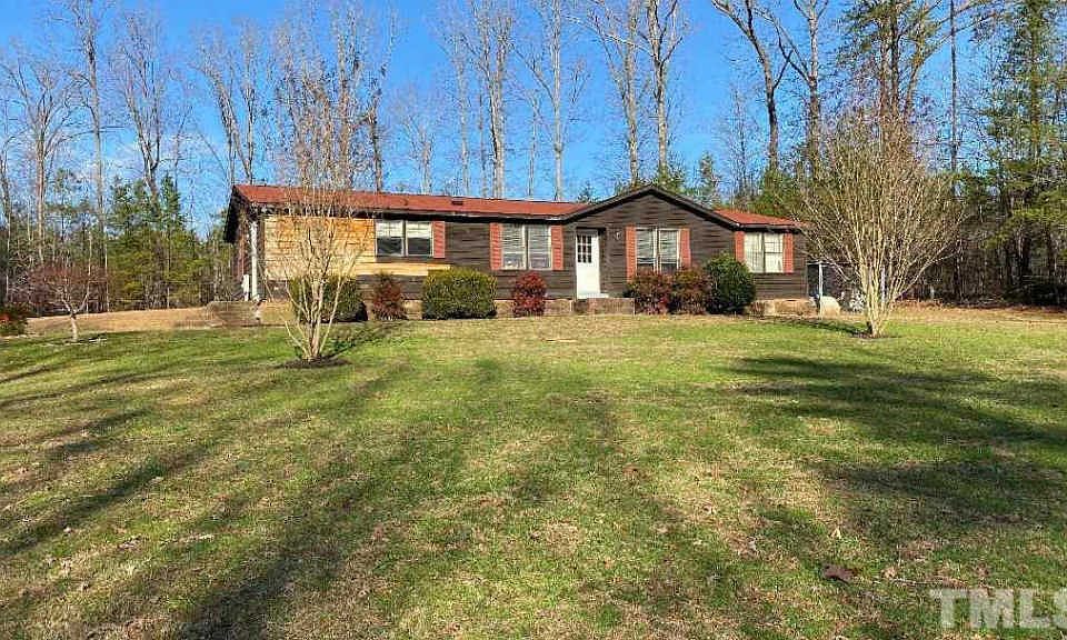 1st image of 230 Lipps Ln