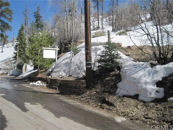 33675 Angeles Dr, Green Valley Lake, CA 92341