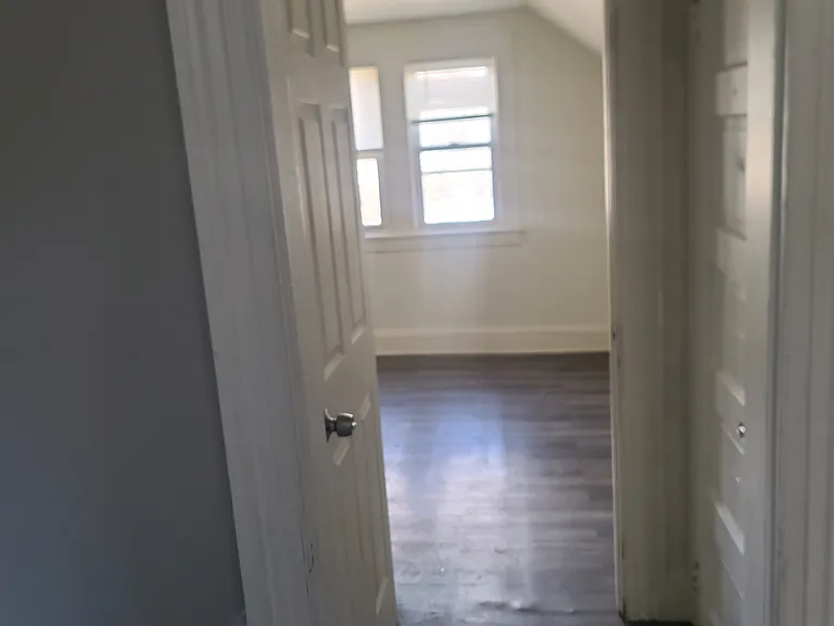 584 Connecticut Ave — Photo 12