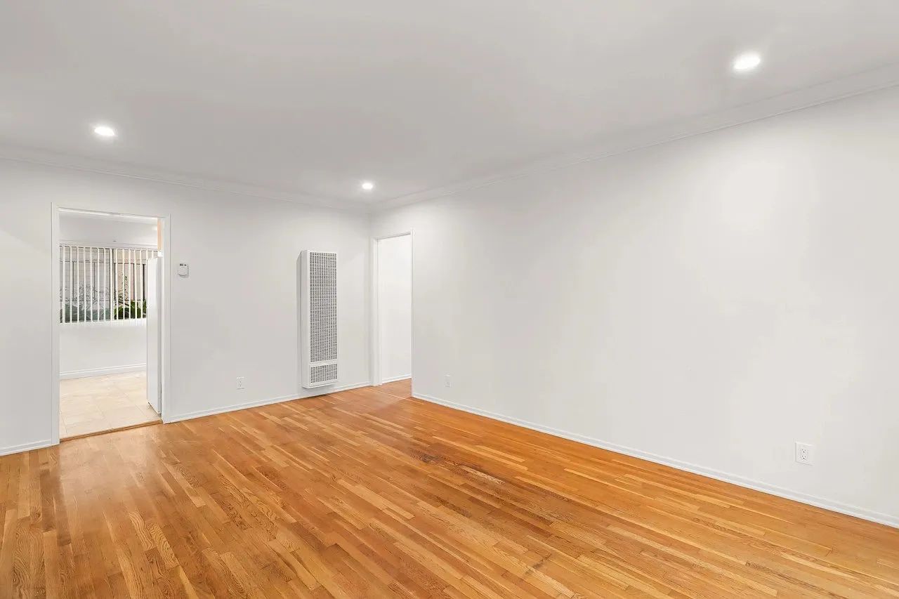 2 bed, 1.0 bath, $2,695 — Photo 2