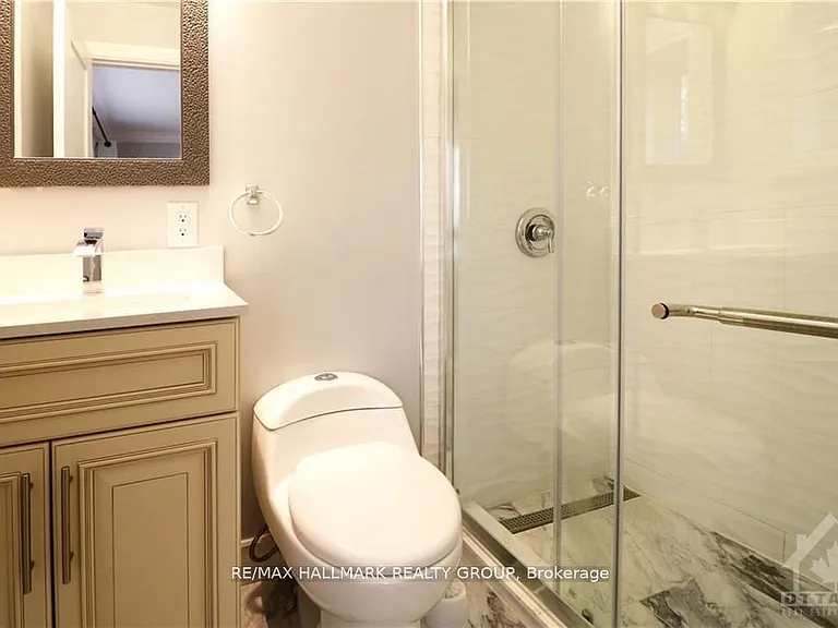 205 Blackburn Ave — Photo 9