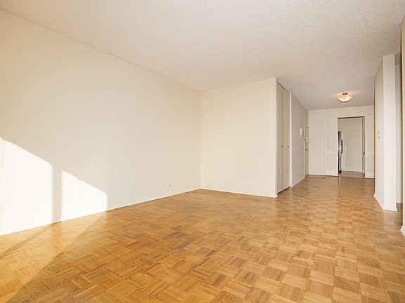 3rd image of 445 5th Ave #23D