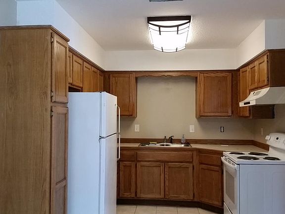 4th image of 1106 Prairie Ln Unit B