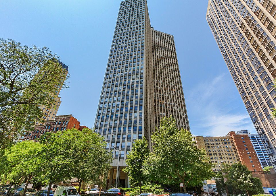 1st image of 2626 N Lakeview Ave APT 2310