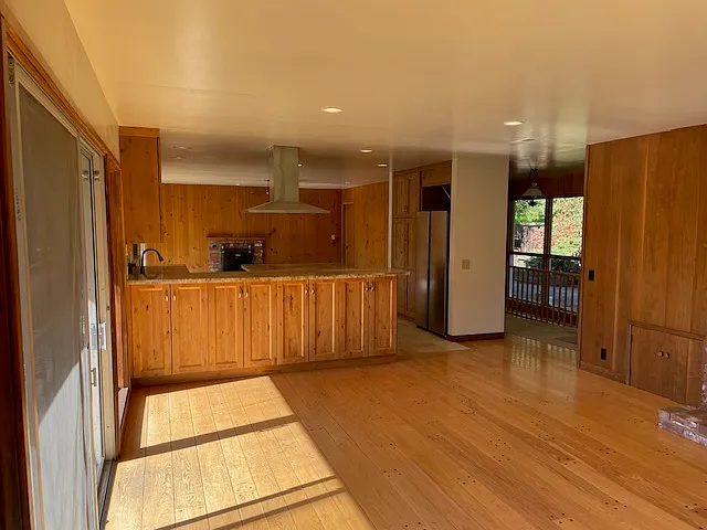 6525 Brookdale Dr — Photo 7
