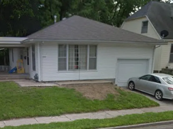 805 W 3rd St, Sedalia, MO 65301