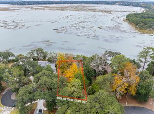 312 Bull Ln, Beaufort, SC 29902