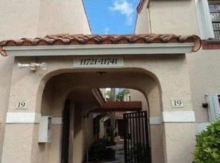 11733 NW 11th St, Pembroke Pines, FL 33026