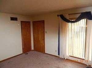 4th image of 5090 E Shore Dr