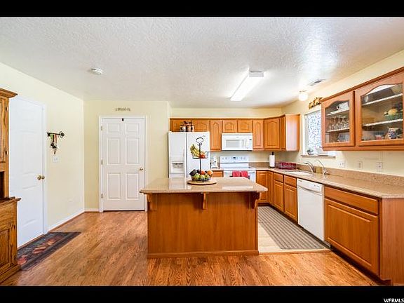 2nd image of 1518 W 200 S