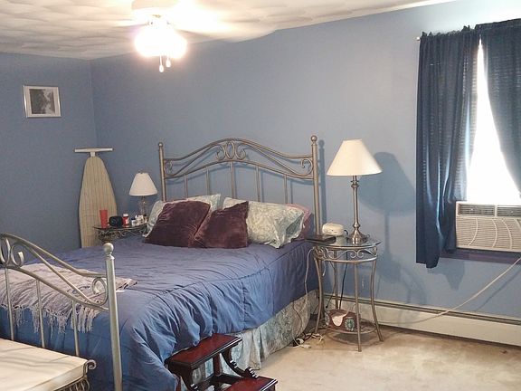 4th image of 34 Steere Dr