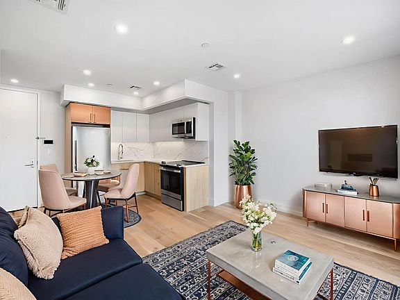 4th image of 1173 Rogers Ave APT 3D