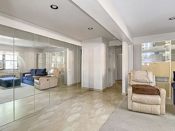 3rd image of 31-50 138th St APT 1E