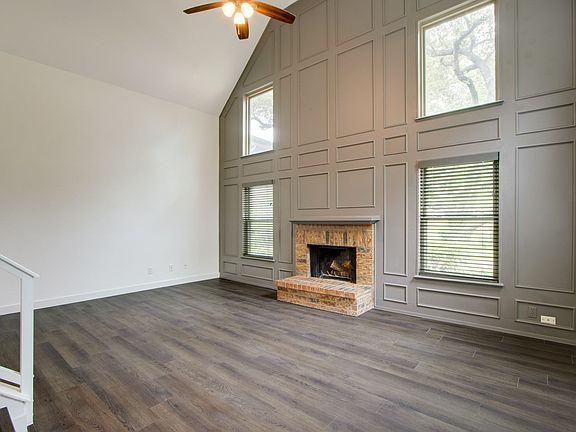 3rd image of 319 Stoneledge