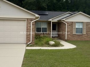 2254 Calle De Cantabria, Navarre, FL 32566