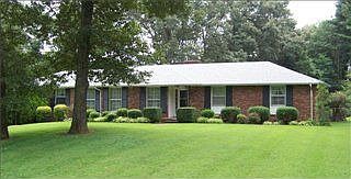 1st image of 128 Sequoia Dr