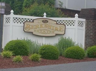 2900 State Hill Rd APT I11, Reading, PA 19610