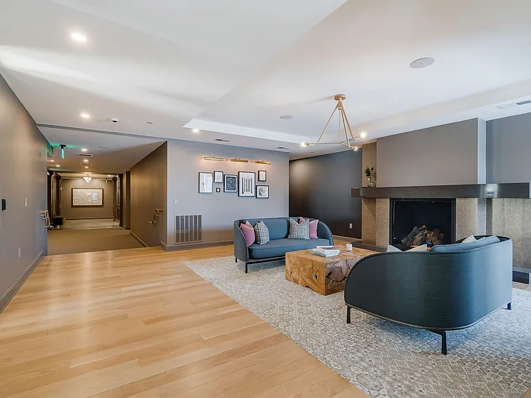 Nolan Mains Residences at 50th & France — Photo 36