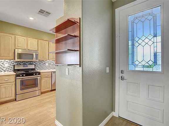 5th image of 1534 Tillman Falls Ave