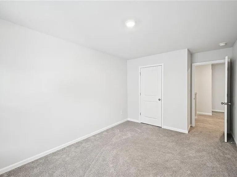 4437 Ben Hill Rd — Photo 19