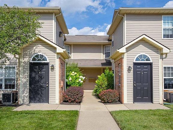 Steeplechase offers split floorplans