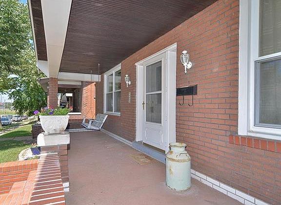 2nd image of 6627 Hoffman Ave