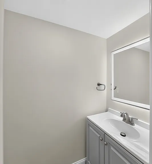 1712 U St SE #1 — Photo 14