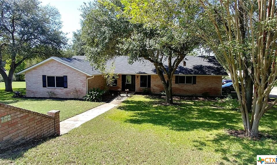 1st image of 702 Kathy Dr