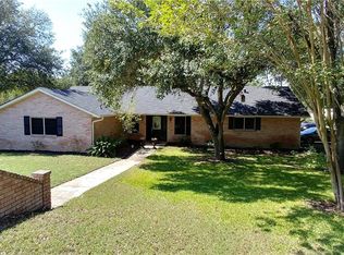 702 Kathy Dr, Seguin, TX 78155
