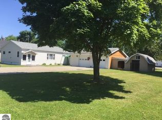 410 E Hillcrest St, Alma, MI 48801