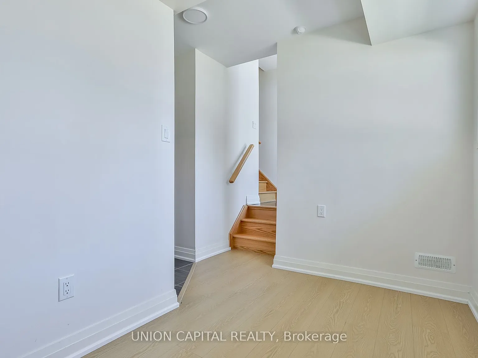 5 bed, $4,500 — Photo 4