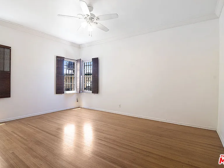 1219 S Alfred St — Photo 12