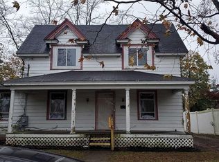 14 1st Ave, Bay Shore, NY 11706