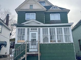 717 Eureka St, Sault Sainte Marie, MI 49783