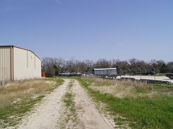 3rd image of 1654 Highway 75 N