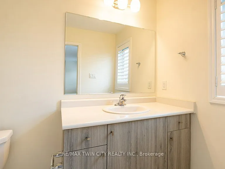 455 Guelph Ave #20 — Photo 25