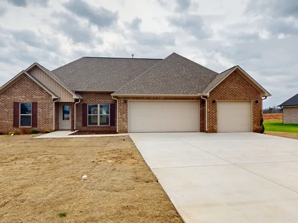 1013 Southern Hls, Milan, TN 38358
