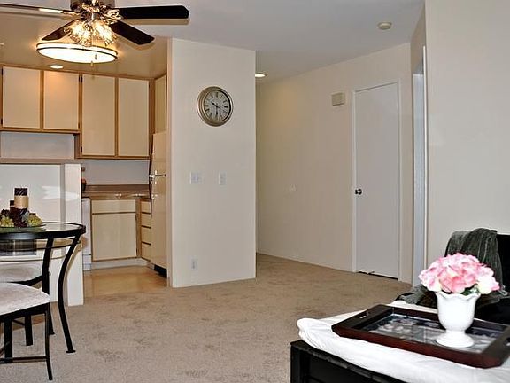 3rd image of 4125 54th Pl APT 208