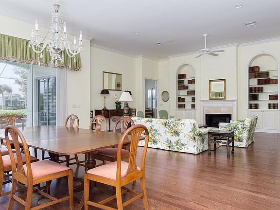 3rd image of 4785 Saint James Ave
