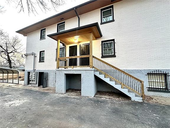 2nd image of 2647 E 6th St