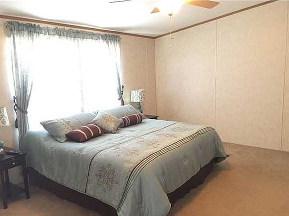 2nd image of 276 Chardonnay Dr