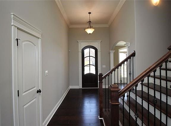 2nd image of 137 Stones Manor Ct