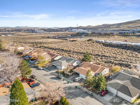 6790 Peppermint Dr, Reno, NV 89506