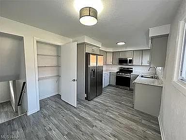 4th image of 4191 Staatz Dr