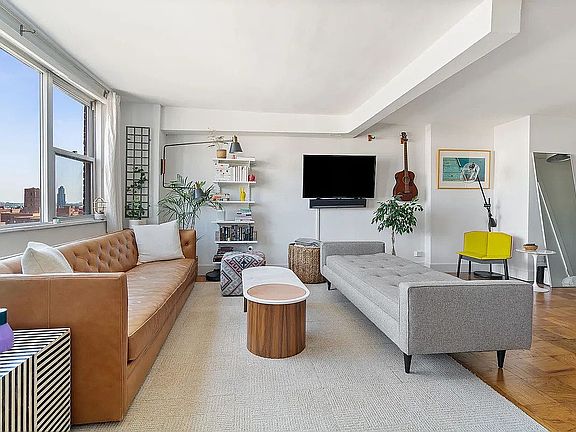 2nd image of 333 E 14th St APT 18B