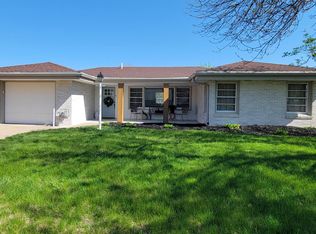 321 E 19th St, South Sioux City, NE 68776